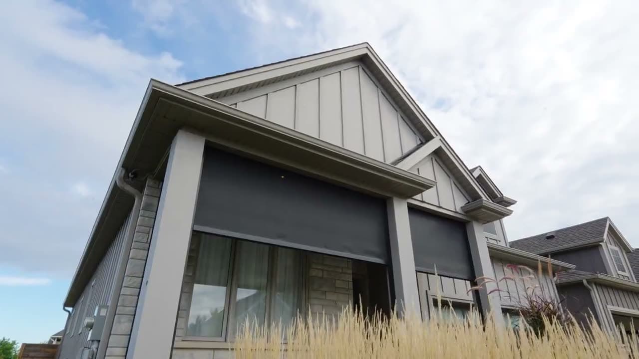Retractable patio screen on an Ontario covered patio